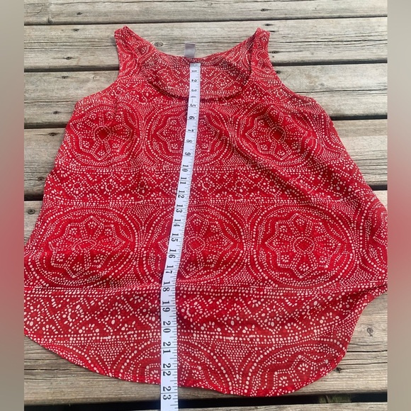 💛 Old Navy Red & White Patterned Tank Top - Size L/G - Picture 5 of 5